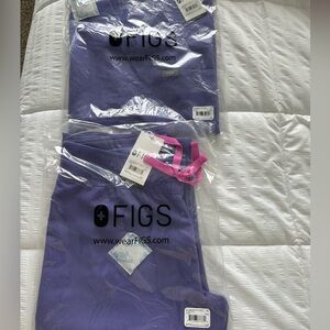 FIGS Amethyst Scrub Set